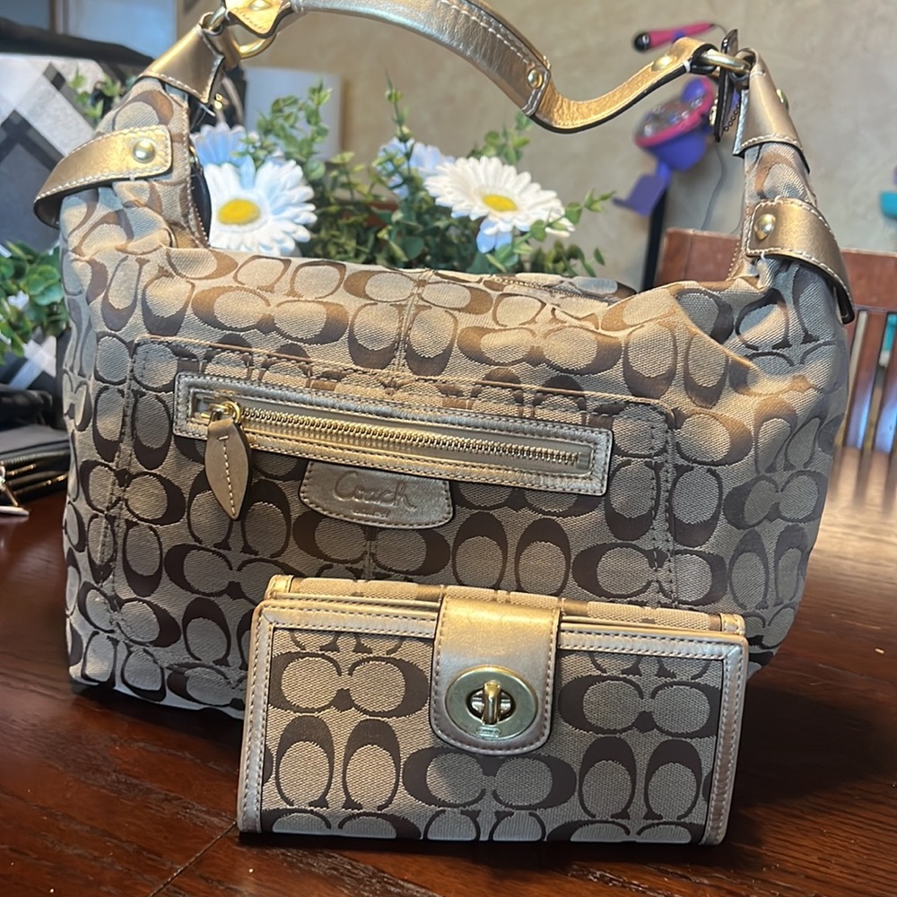 Coach purse & matching wallet